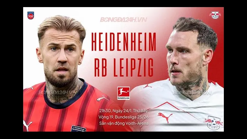 Cầu thủ của Heidenheim và RB Leipzig đang tranh chấp bóng trên sân